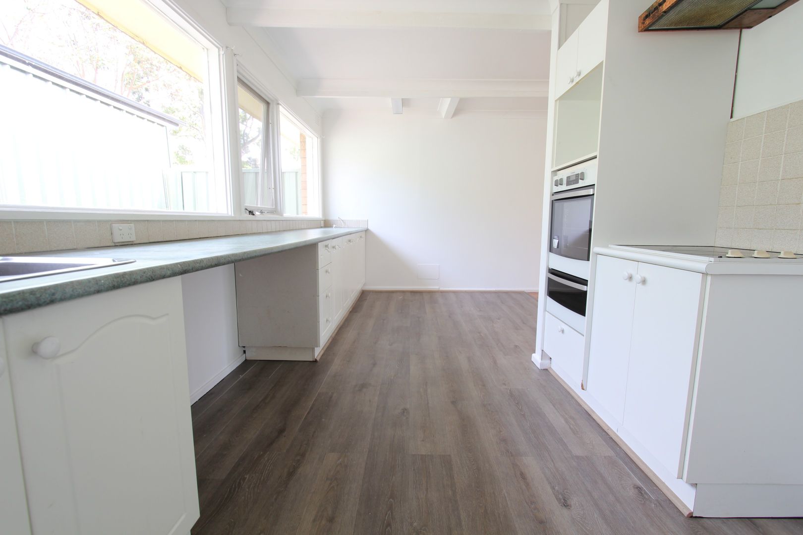 35 Greenoaks Avenue, Bradbury NSW 2560 House For Rent 400 Domain