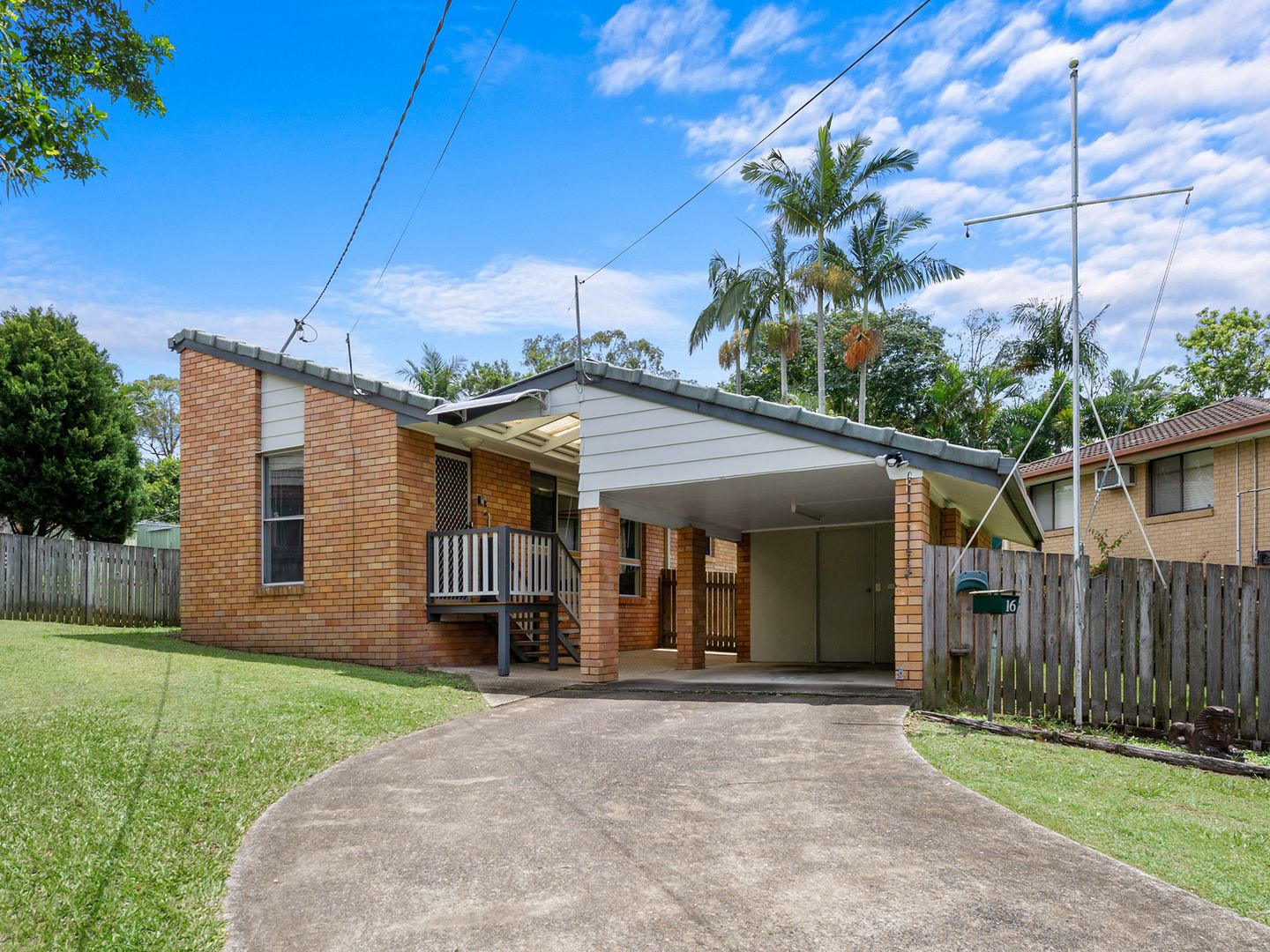 16 Owarra Avenue East, Ferny Hills QLD 4055, Image 1