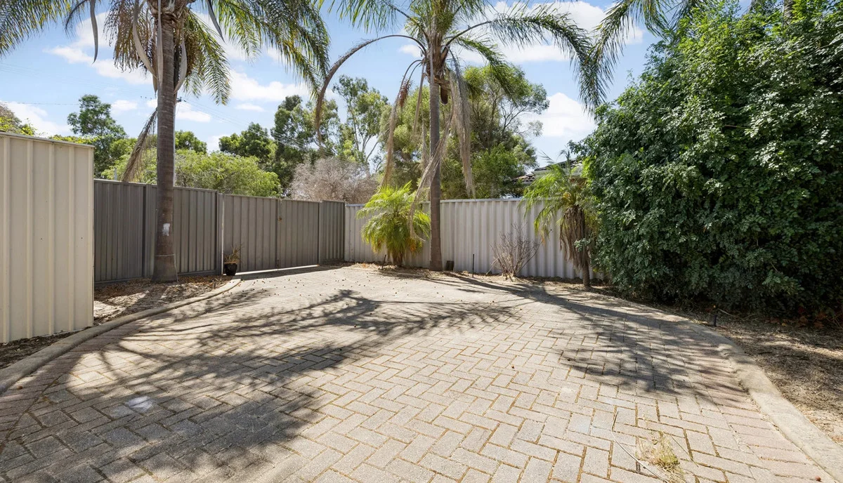 Additional image 16 of 27 Willowmead Way, Kelmscott WA 6111