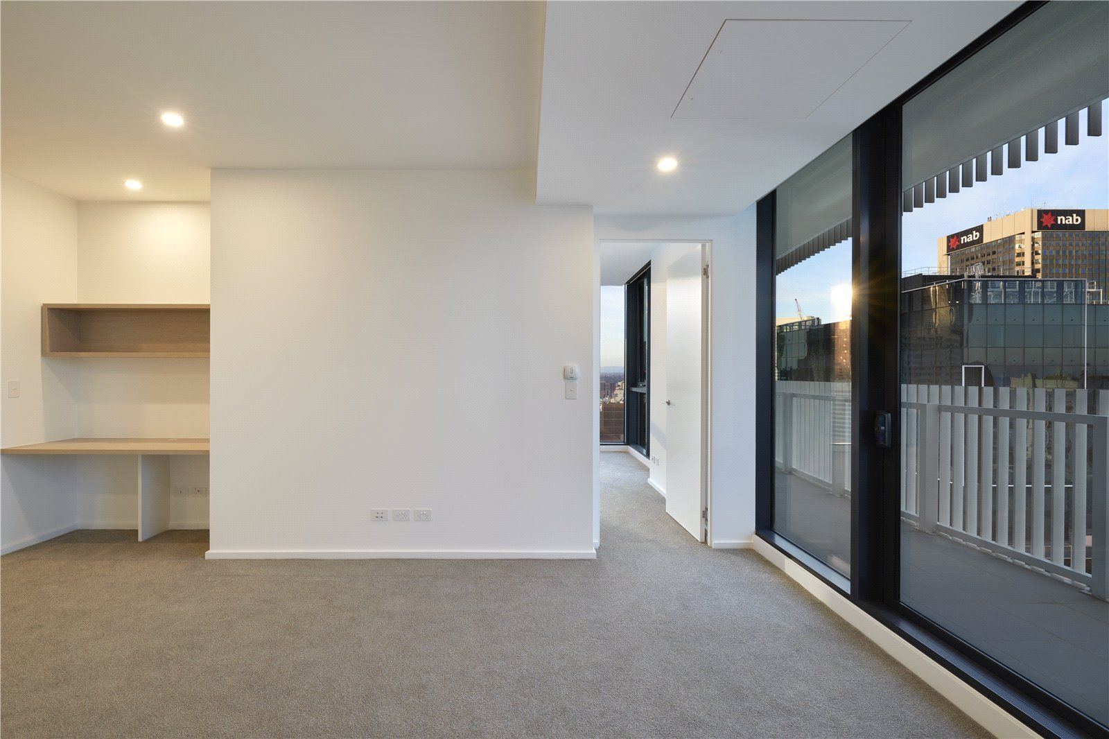 4308/560 Lonsdale Street, Melbourne VIC 3000 Apartment For Rent