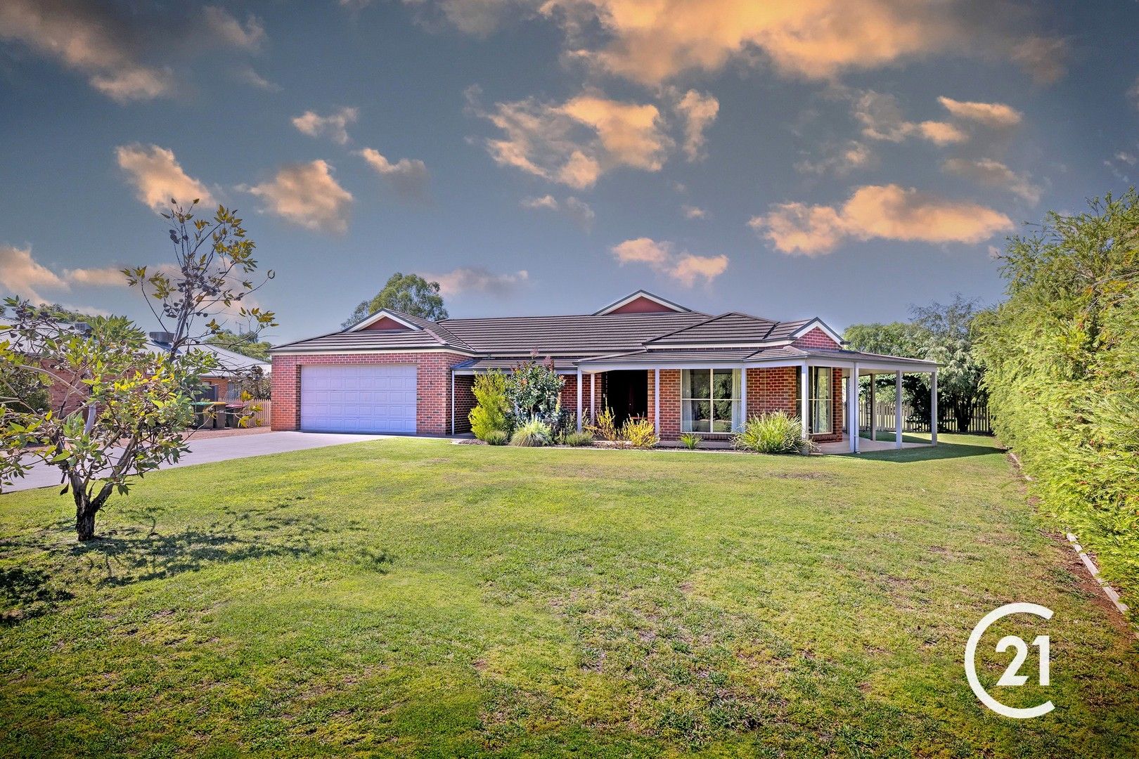 3 bedrooms House in 6 Silver Gum Place MOAMA NSW, 2731