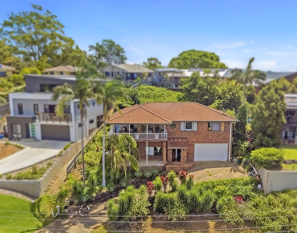 42 Myeerimba Parade, Tweed Heads West NSW 2485