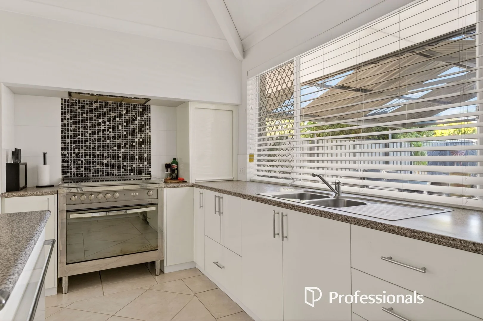 Additional image 10 of 70 Palmer Crescent, High Wycombe WA 6057