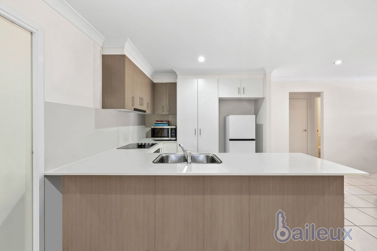 11 Place Avenue, Sarina QLD 4737, Image 2