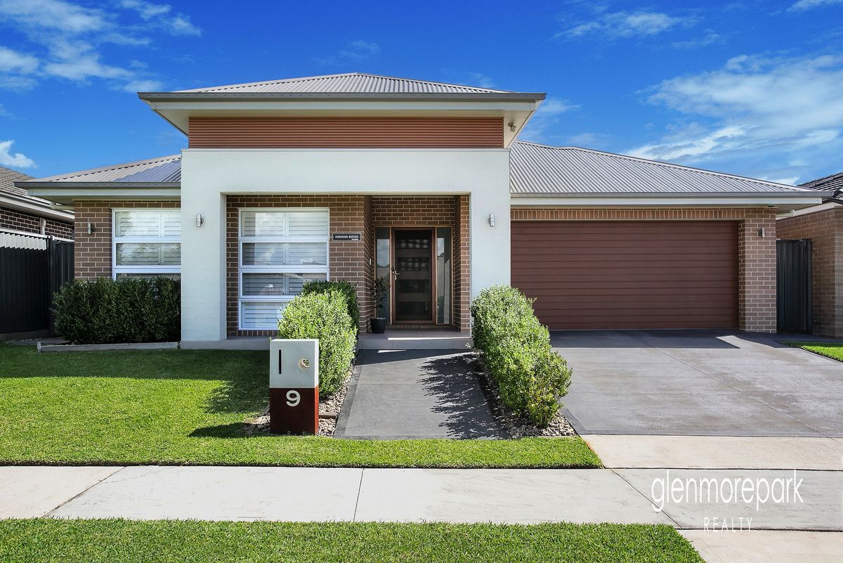 4 bedrooms House in 9 Risus Avenue GLENMORE PARK NSW, 2745