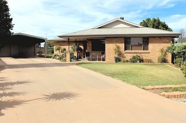 2 Belah Crescent, Cobar NSW 2835, Image 1