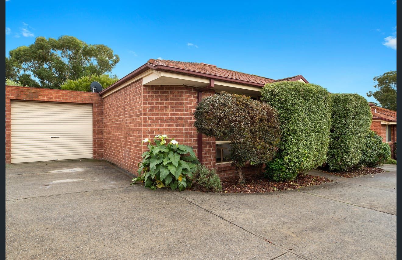 2 bedrooms Apartment / Unit / Flat in 2/45 Valleyview Drive ROWVILLE VIC, 3178