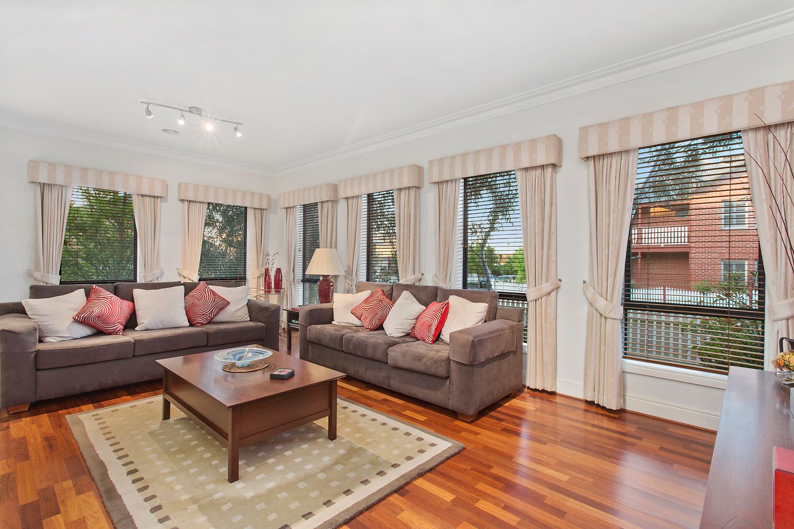 8 Central Park Avenue, Maribyrnong VIC 3032, Image 1