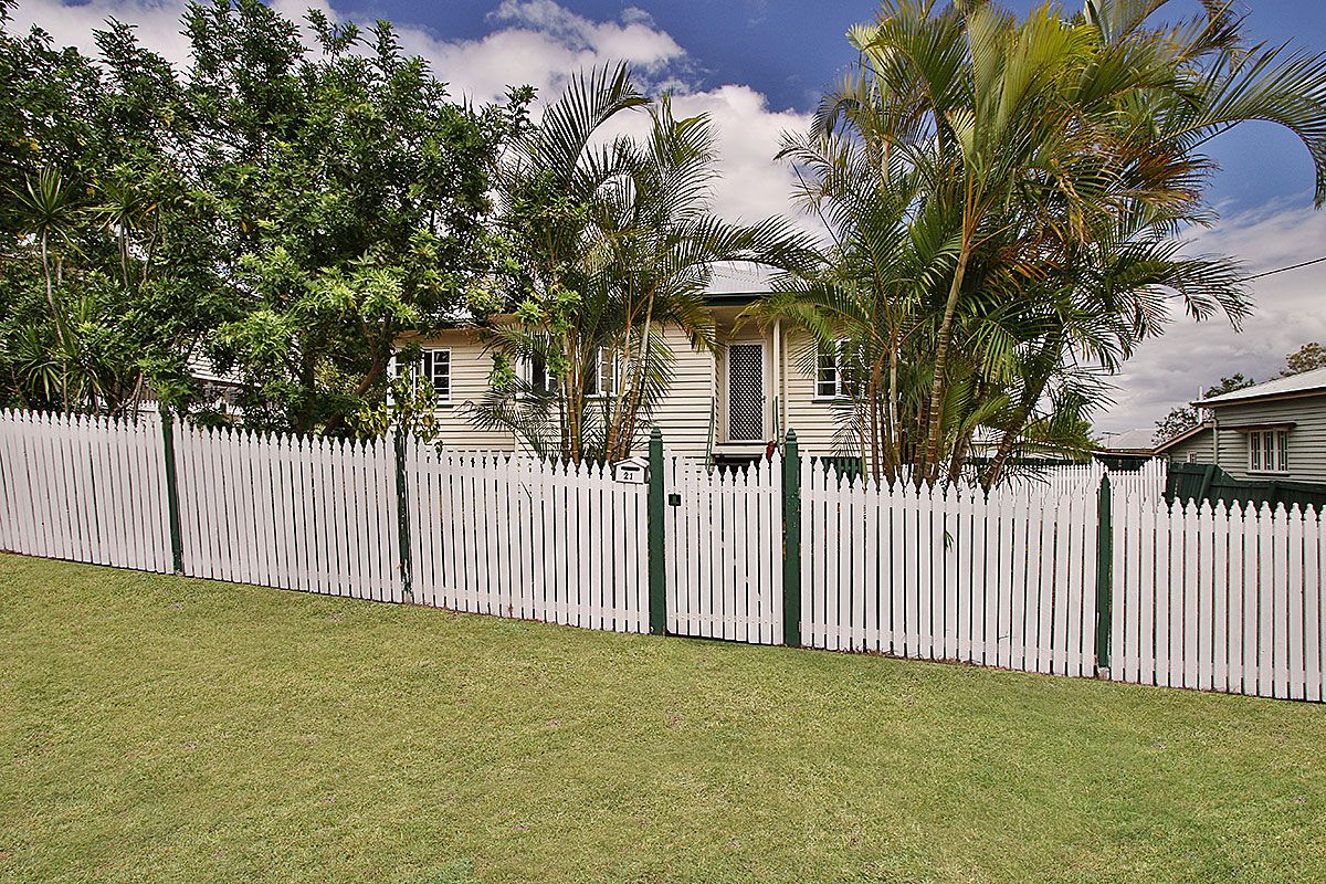 21 Joffre Street, Booval QLD 4304, Image 2