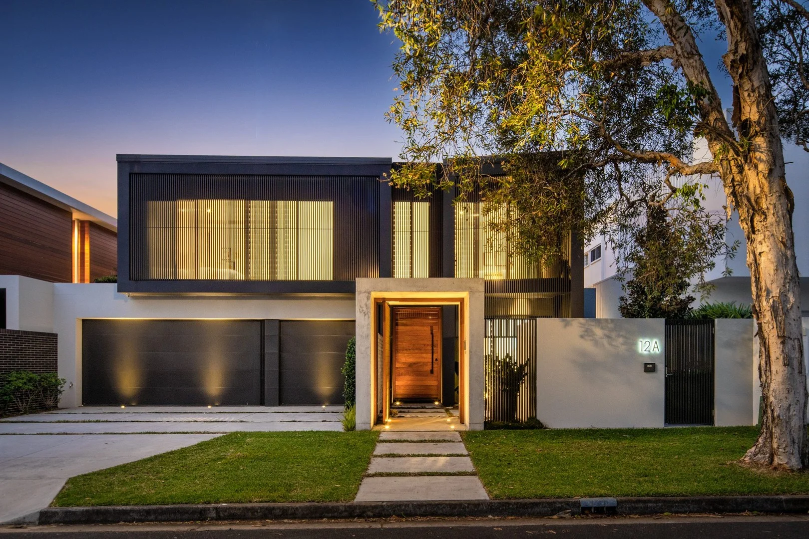 12A Freyburg Street, Sorrento QLD 4217