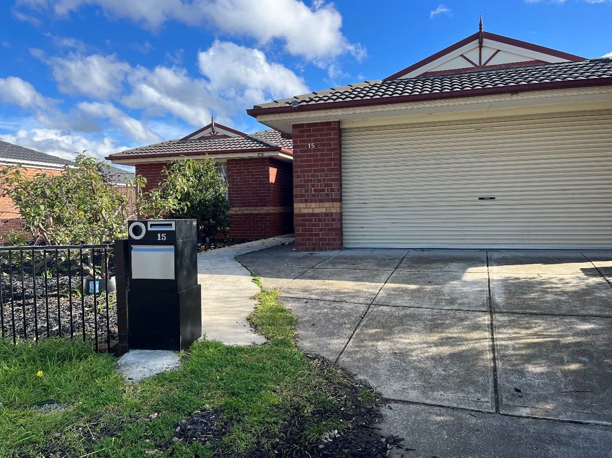 3 bedrooms House in 15 Siret Court ROXBURGH PARK VIC, 3064