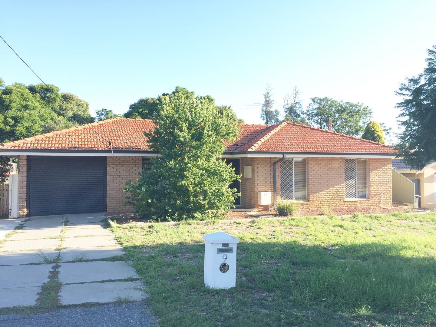 3 bedrooms House in 9 Deerness Way ARMADALE WA, 6112