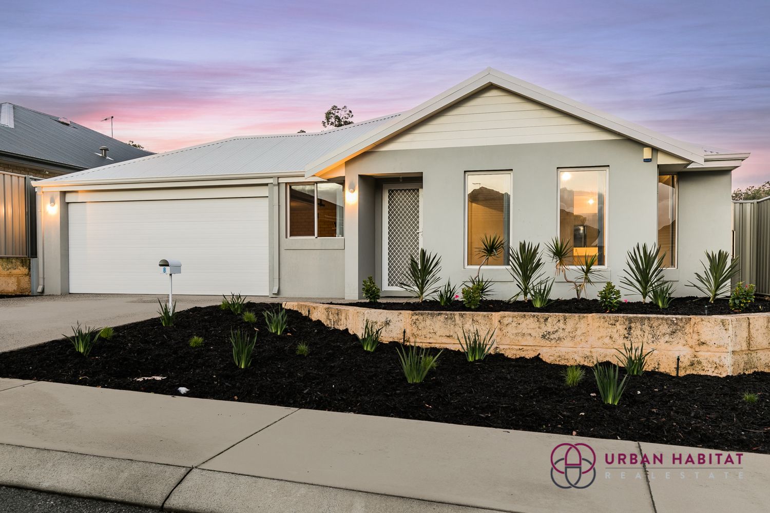 4 bedrooms House in 8 Furness Way WELLARD WA, 6170