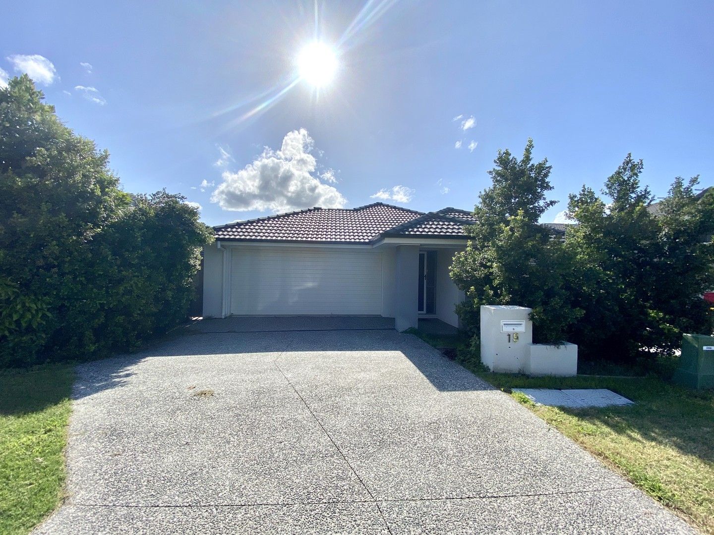 4 bedrooms House in 19 Carlingford Court WARNER QLD, 4500