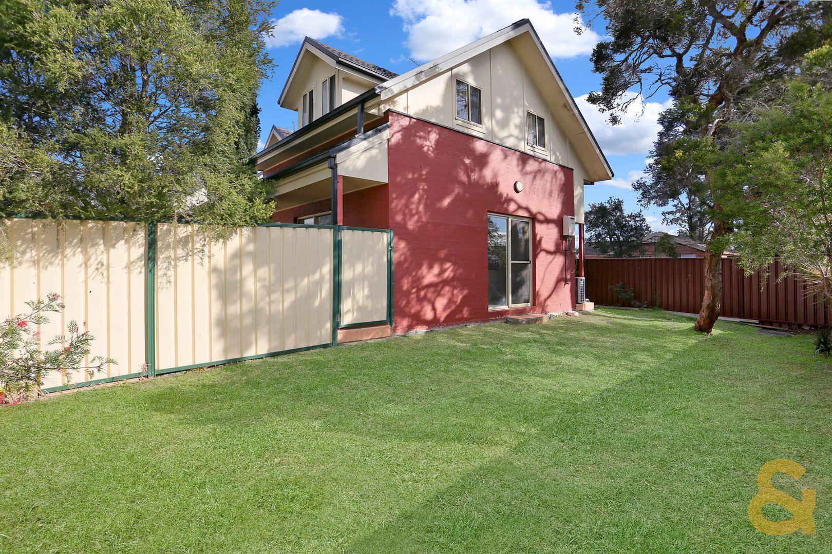 4/37 Adelaide Street, Oxley Park Property History & Address Research