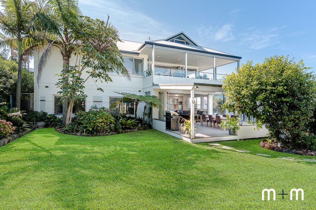 14 Surfers Parade, Thirroul NSW 2515, Image 0