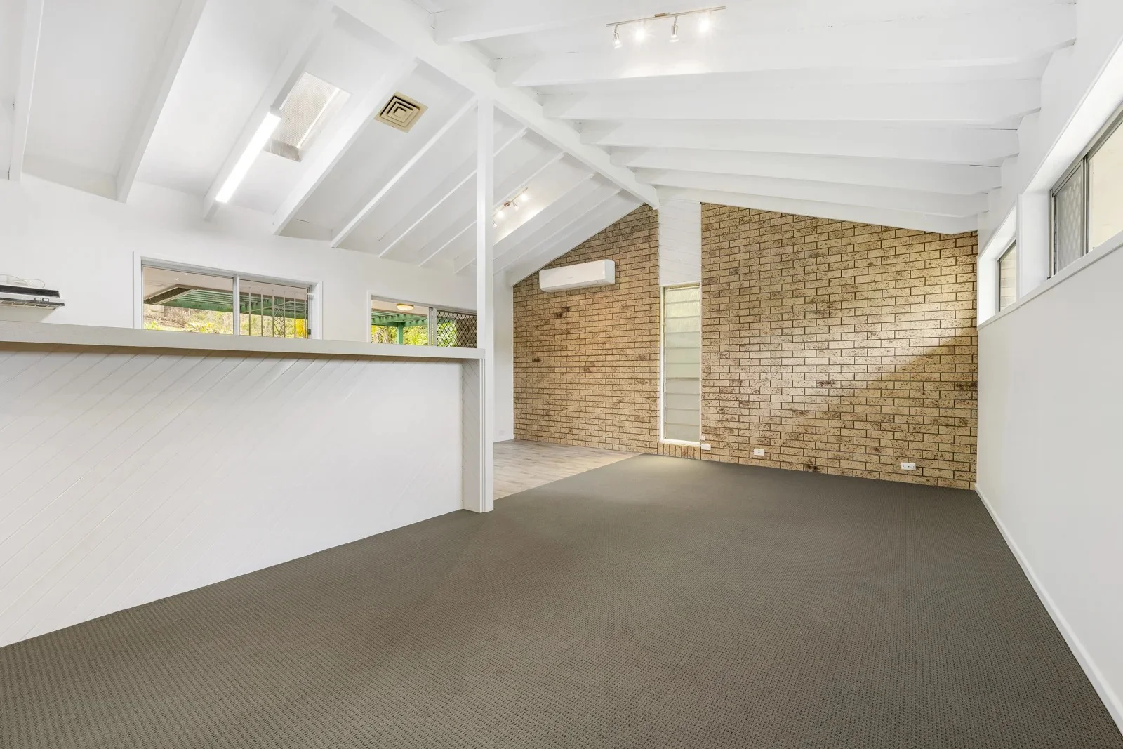 Additional image 6 of 48 Carrara Street, Mount Gravatt East QLD 4122