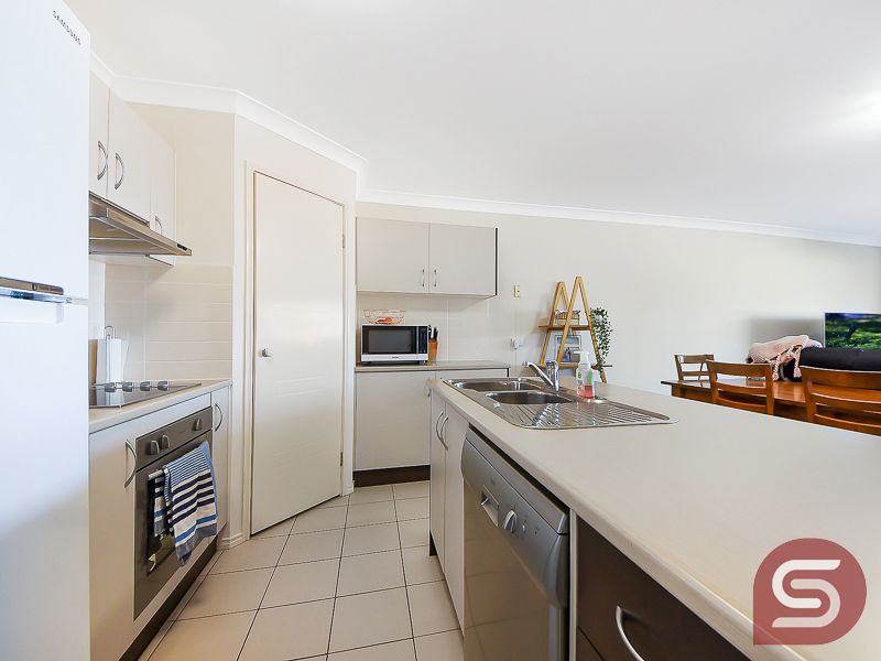 27 A/B Michael David Dve, Warner QLD 4500, Image 0