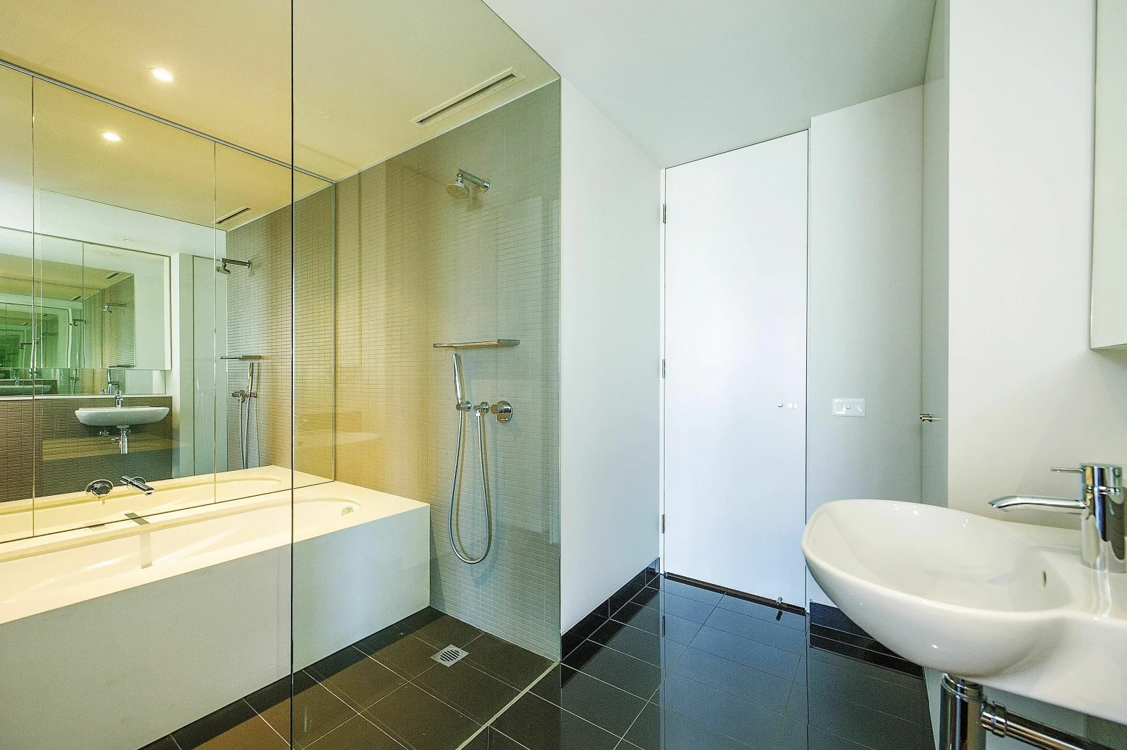 Additional image 5 of 3 Sterling Cct, Camperdown NSW 2050