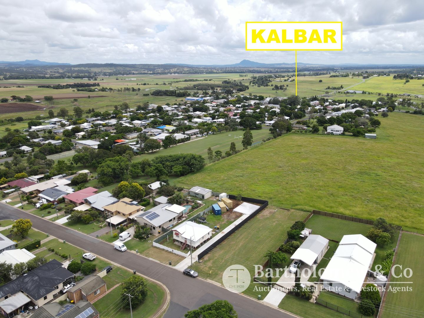 8 Davies Street, Kalbar QLD 4309, Image 2