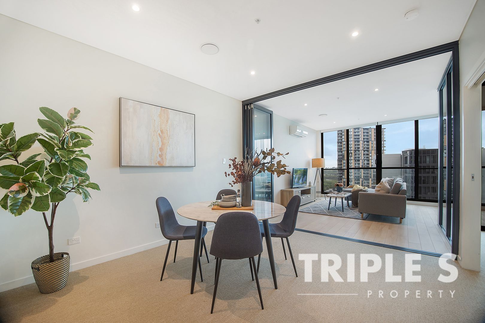 1412/17 Wentworth Place, Wentworth Point NSW 2127, Image 2