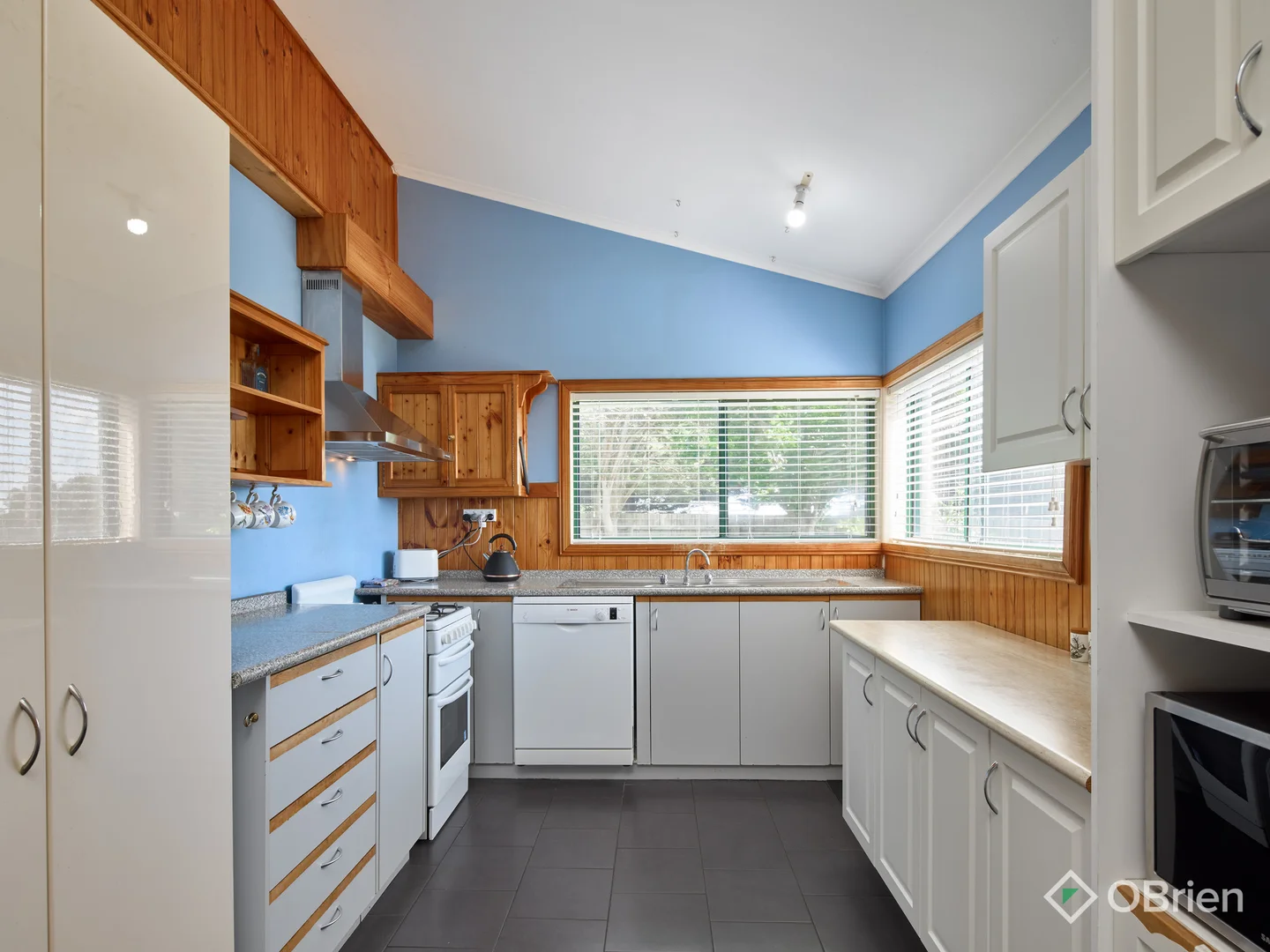 Additional image 11 of 496 Main South Road, Drouin South VIC 3818