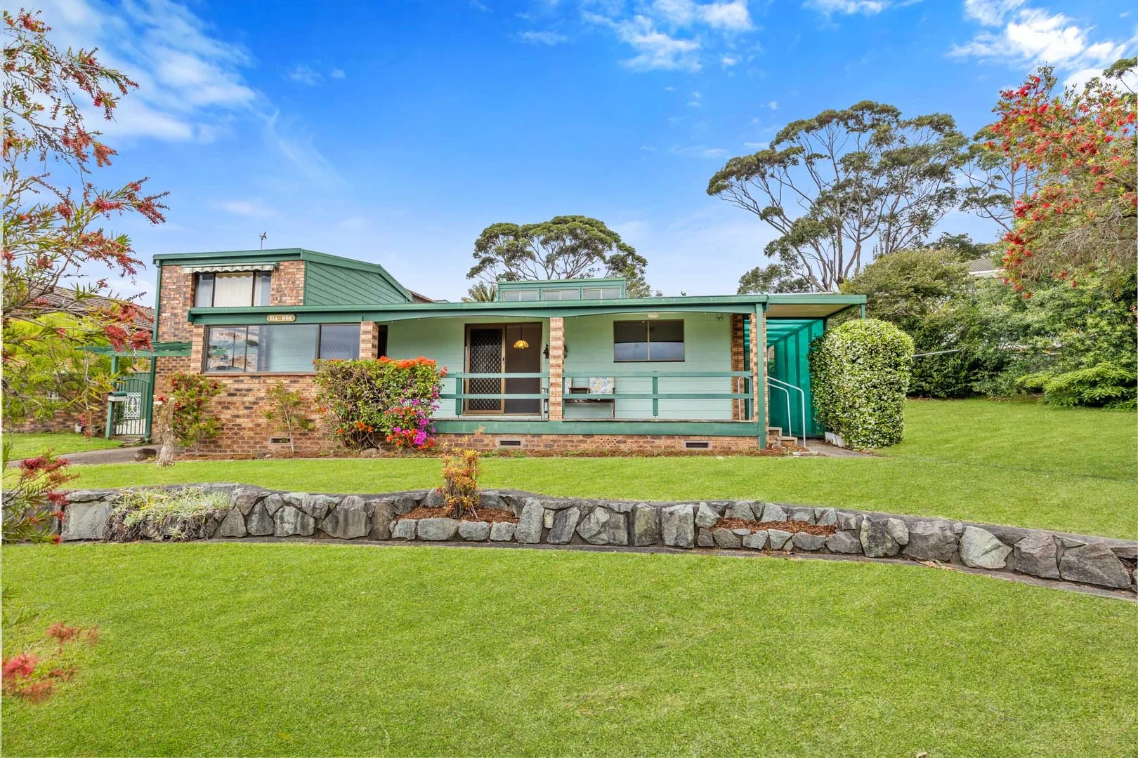 10 Buchan Street, Mollymook NSW 2539