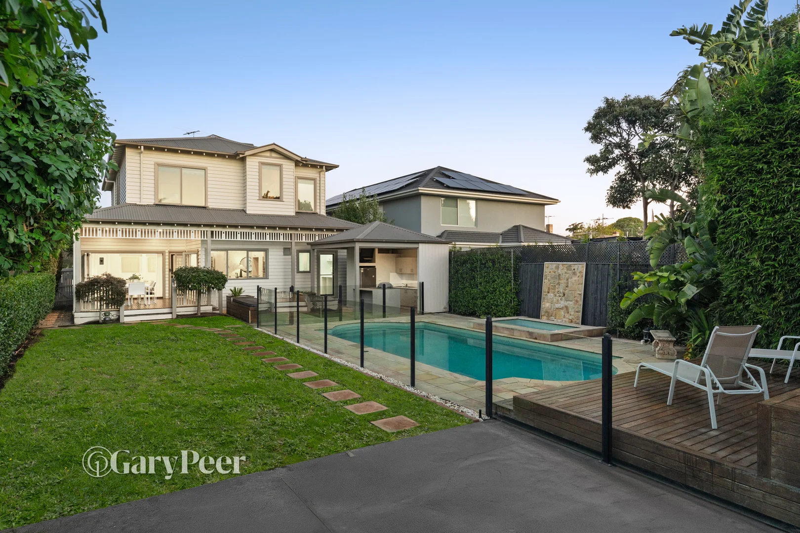 53 Golf Links Avenue, Oakleigh VIC 3166