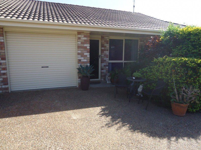 2/58 The Strand West, Thabeban QLD 4670, Image 2