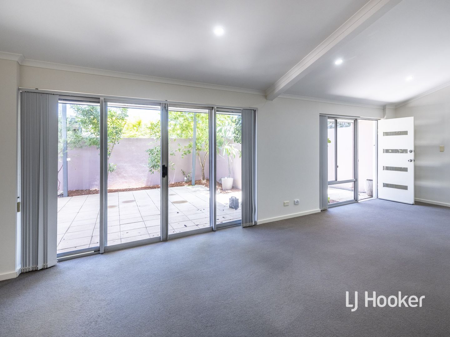 22/11 Jennerae Drive, Stuart NT 0870, Image 2