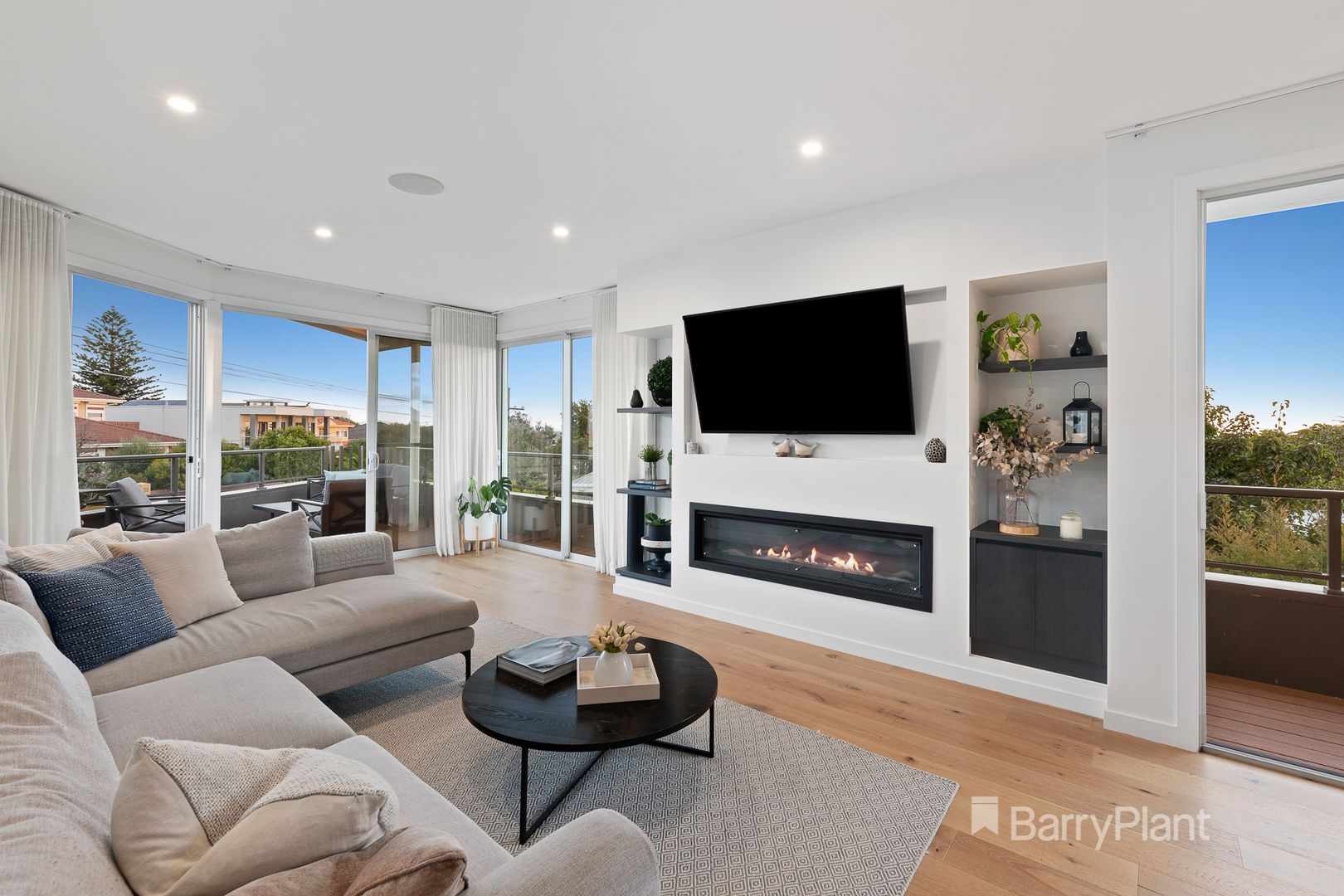 1/31 McIndoe Parade, Parkdale VIC 3195, Image 2