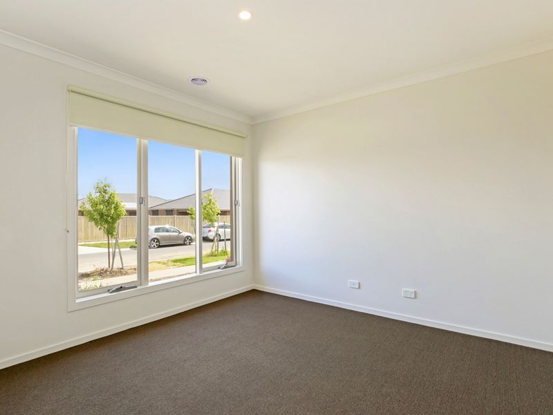 24 Zenith Road, Beveridge VIC 3753, Image 0