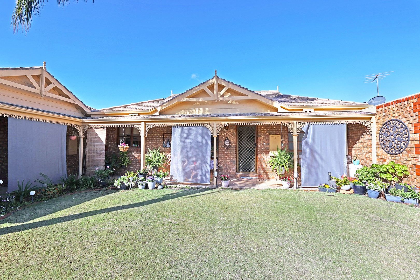 2/288 Twelfth St, Mildura VIC 3500 Apartment For Rent Domain