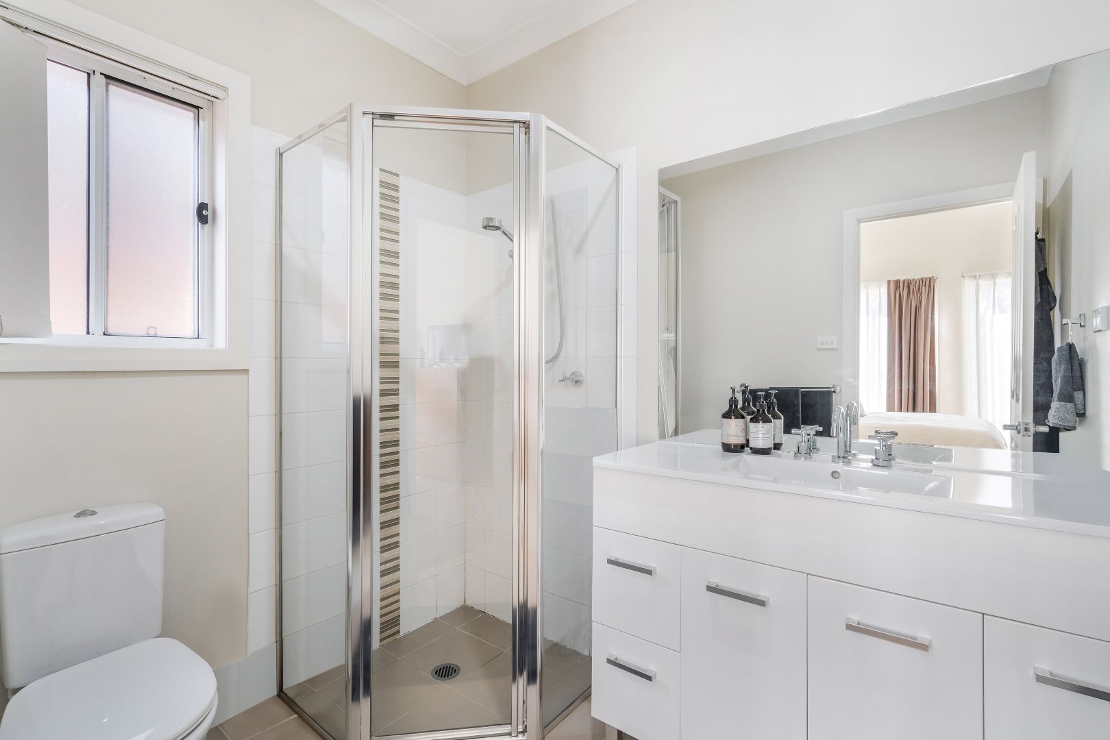 15 Hugh Terrace, Middleton Grange NSW 2171 House For Rent 800 Domain