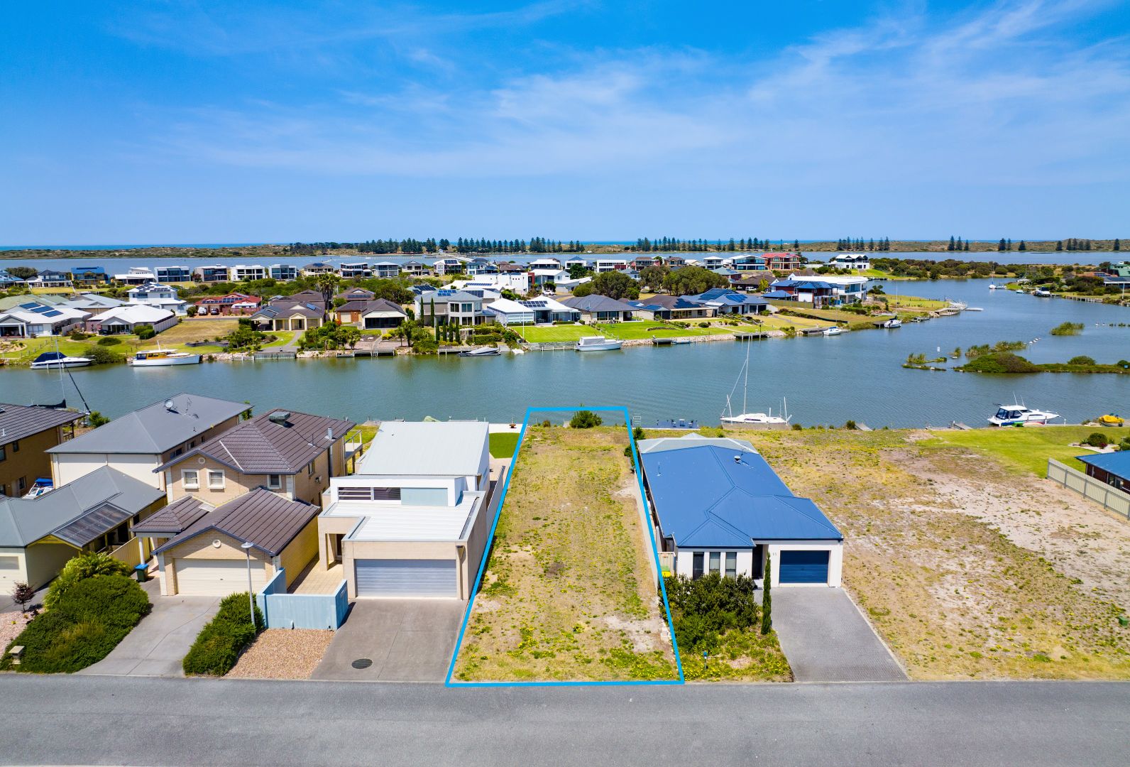 93 Wentworth Parade, Hindmarsh Island SA 5214, Image 2