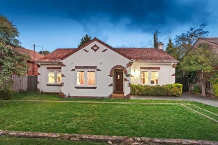 3 bedrooms House in 862 Riversdale Road CAMBERWELL VIC, 3124