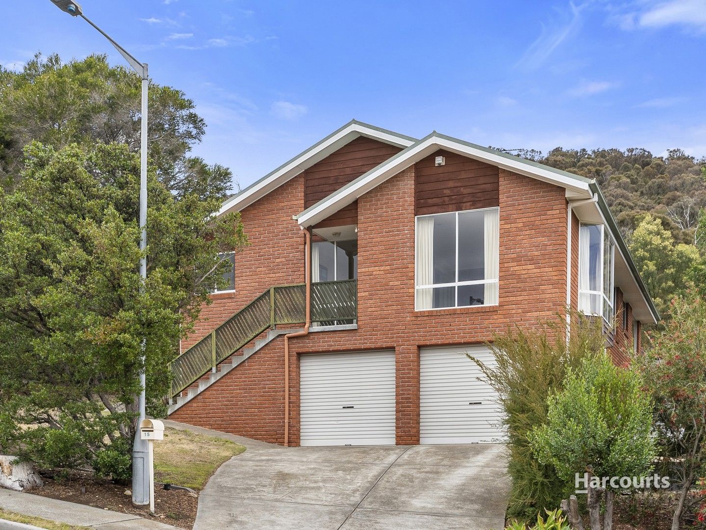 3 bedrooms House in 15 Elwood Drive LINDISFARNE TAS, 7015