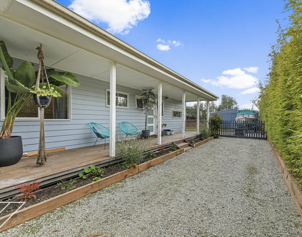 6 Boonderabbi Way, Cowes VIC 3922