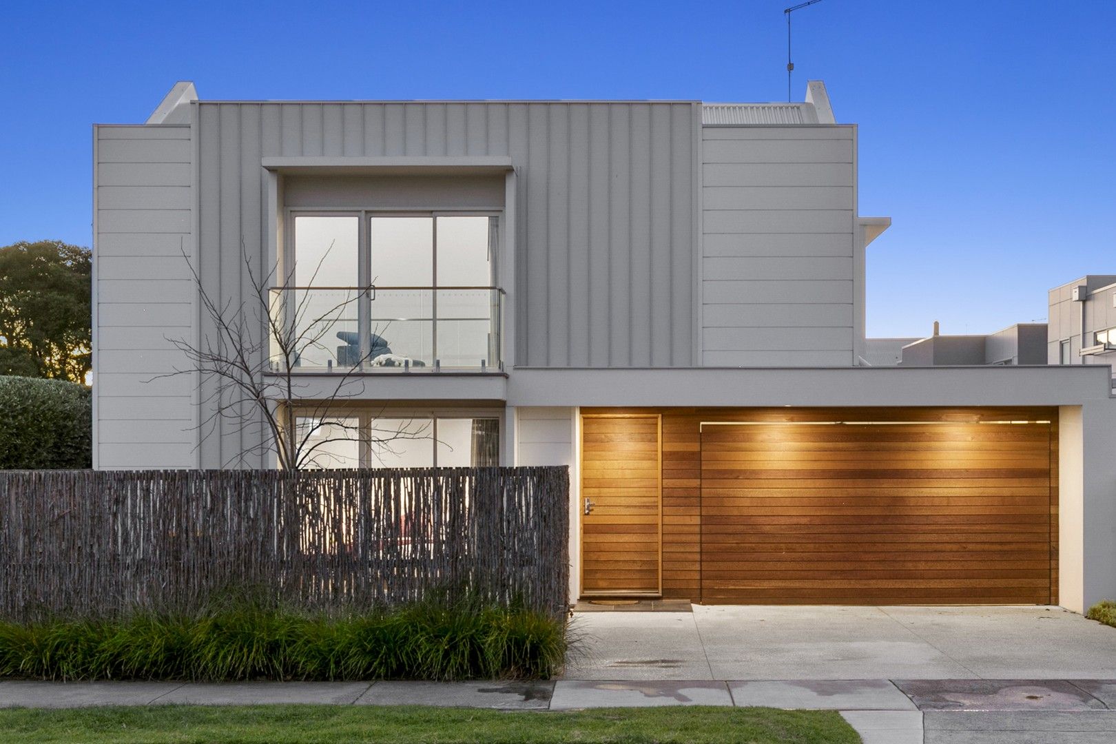 3 bedrooms Townhouse in 1/119 Hitchcock Avenue BARWON HEADS VIC, 3227