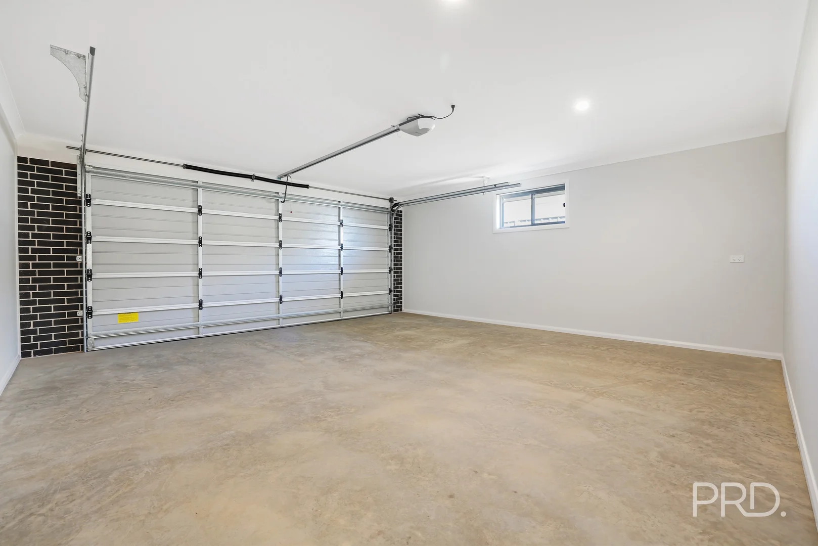 Additional image 25 of 8 Crested Avenue, Tamworth NSW 2340
