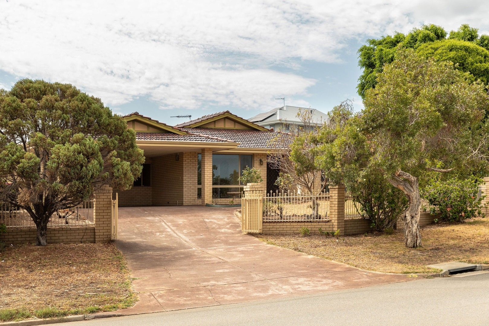 35 Shacklock Crescent, Winthrop WA 6150, Image 0