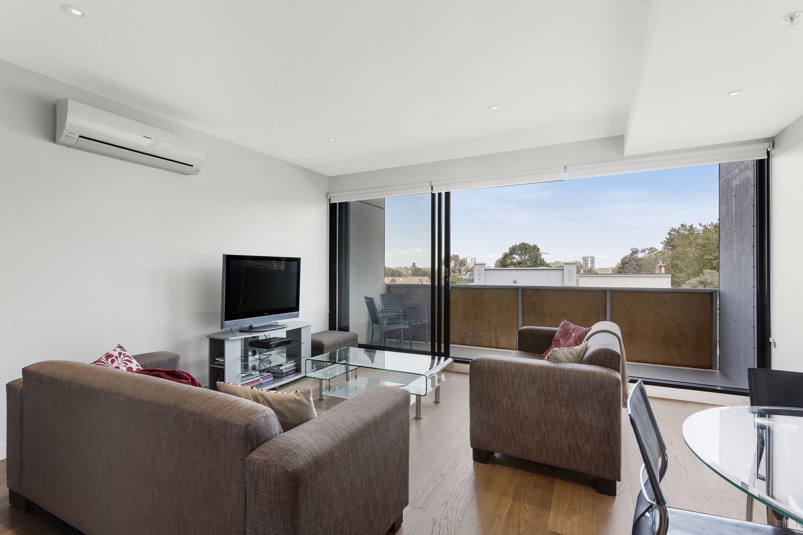 209/253 Waverley Road, Malvern East VIC 3145, Image 2