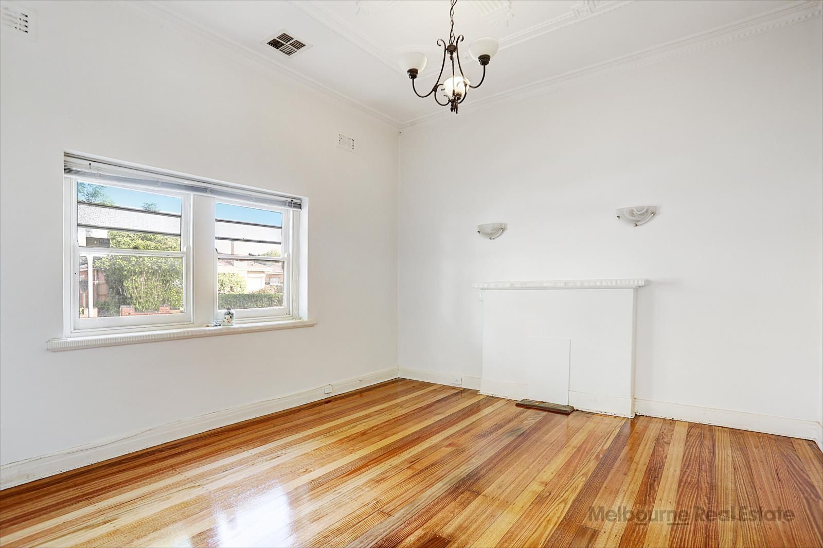 39 Derby Crescent, Caulfield East VIC 3145, Image 2