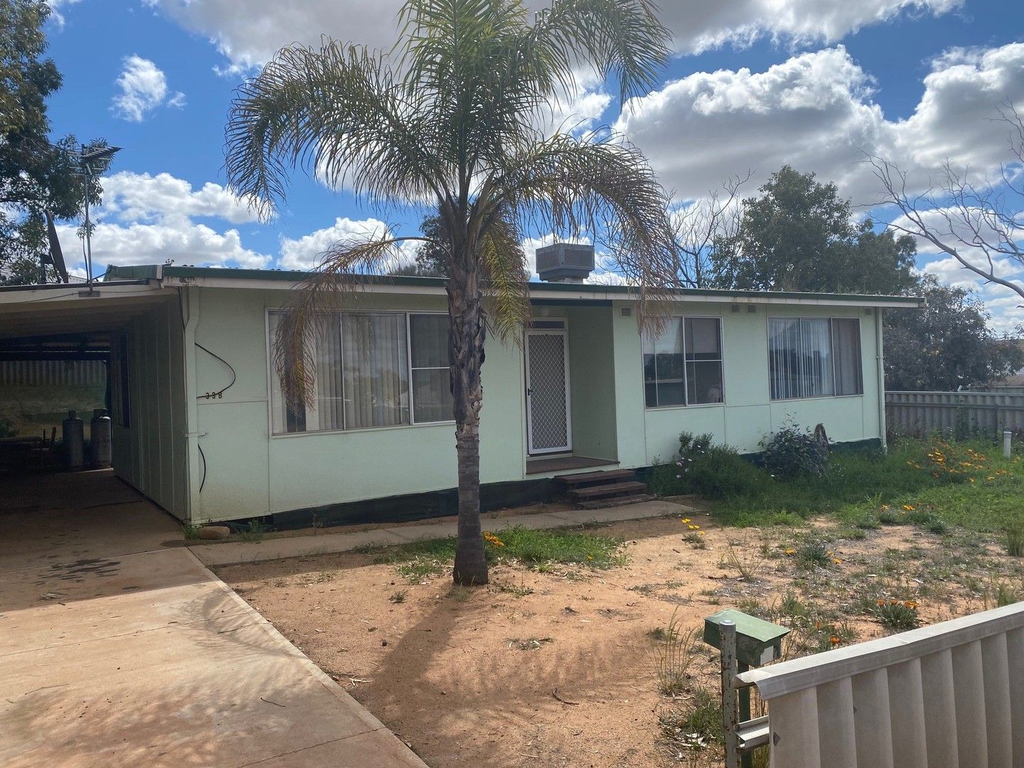 3 bedrooms House in 33B Taurus Street SOUTHERN CROSS WA, 6426