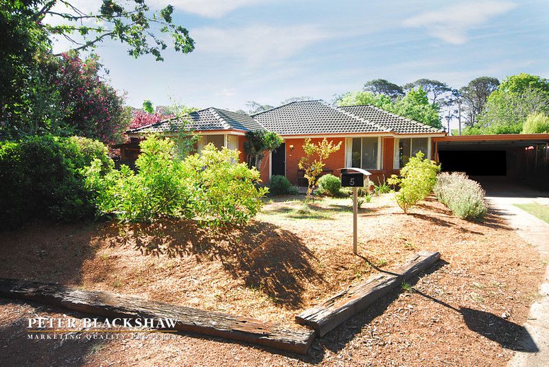 5 Taylor Place, Hackett ACT 2602, Image 1