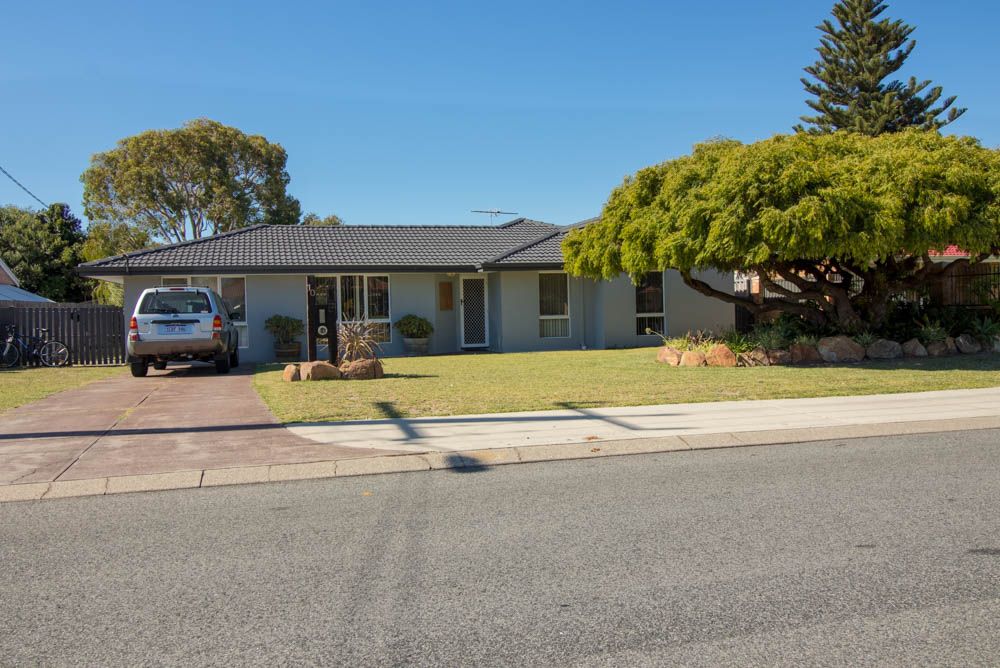 10 Hennessy Way, Rockingham WA 6168, Image 2