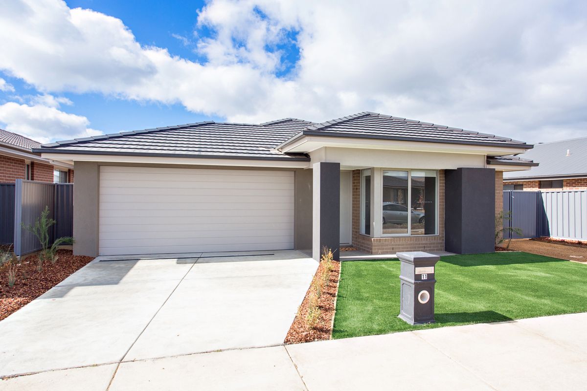 4 bedrooms House in 11 Obrien Drive ALFREDTON VIC, 3350