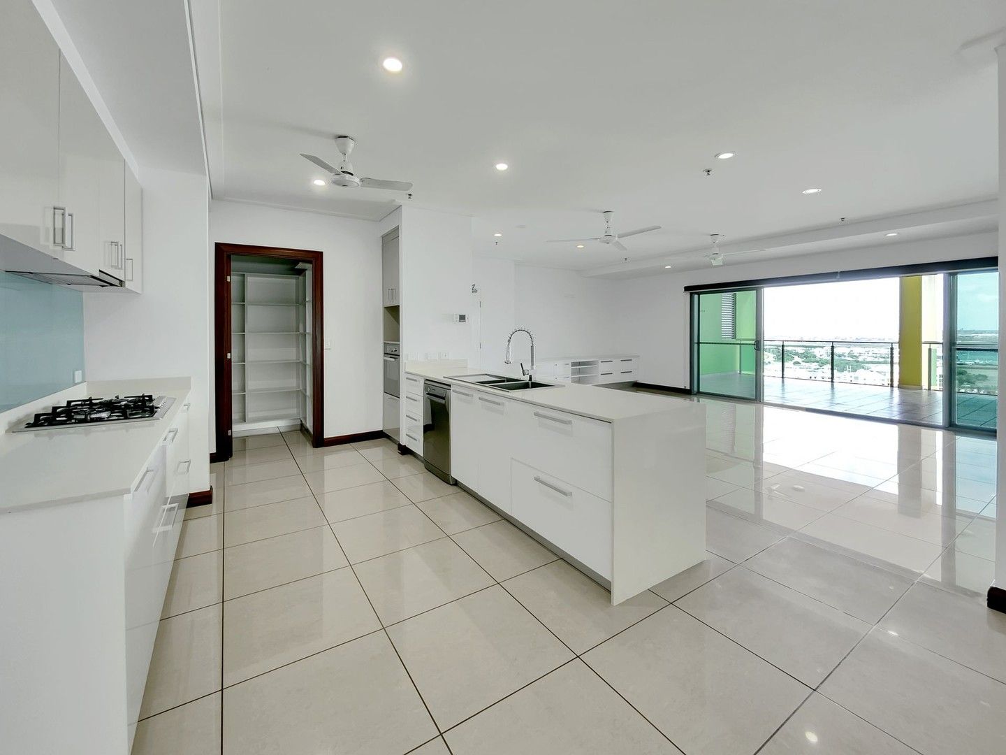 31/29 Woods Street, Darwin City NT 0800, Image 2