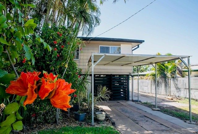4 bedrooms House in 35 Garnham Drive DYSART QLD, 4745