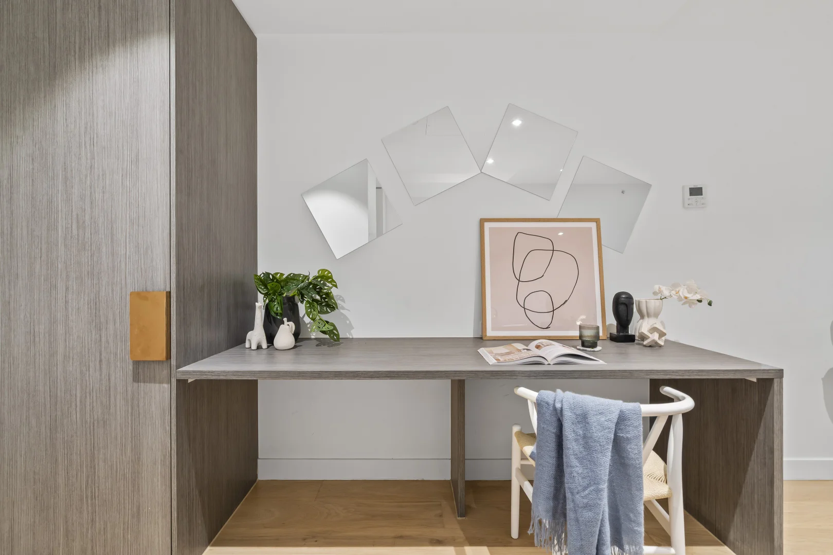 Additional image 13 of 302/8 Bowen Crescent, Melbourne VIC 3004